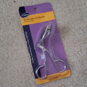 NWT eyelash curler